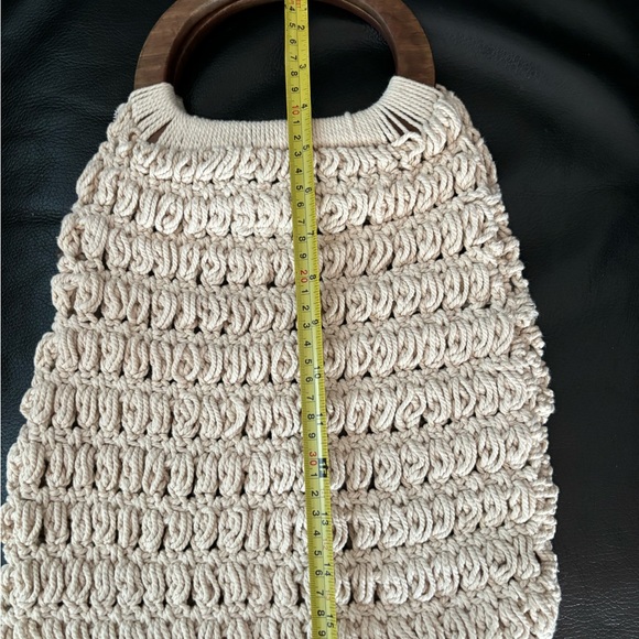 Universal Thread from Target Handbag - Picture 5 of 5